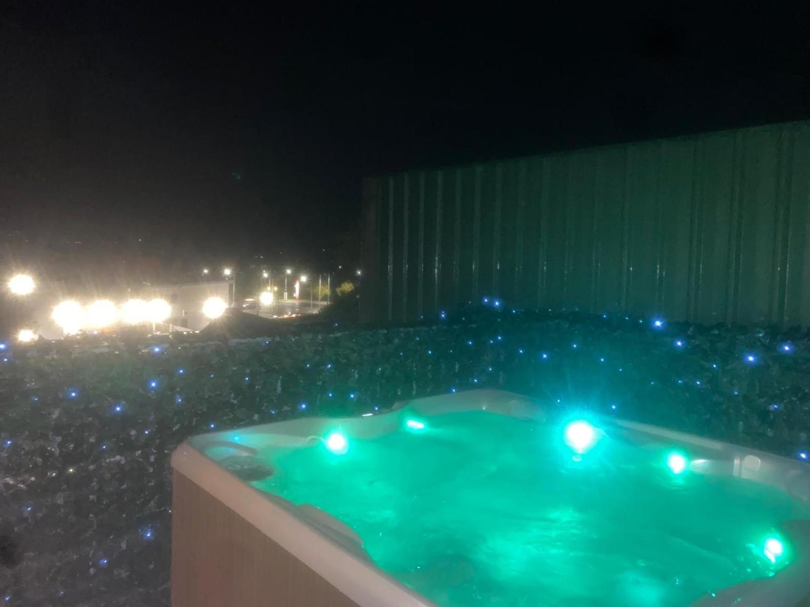 Apartamento Arch Pod & Hot Tub Carndonagh Exterior foto